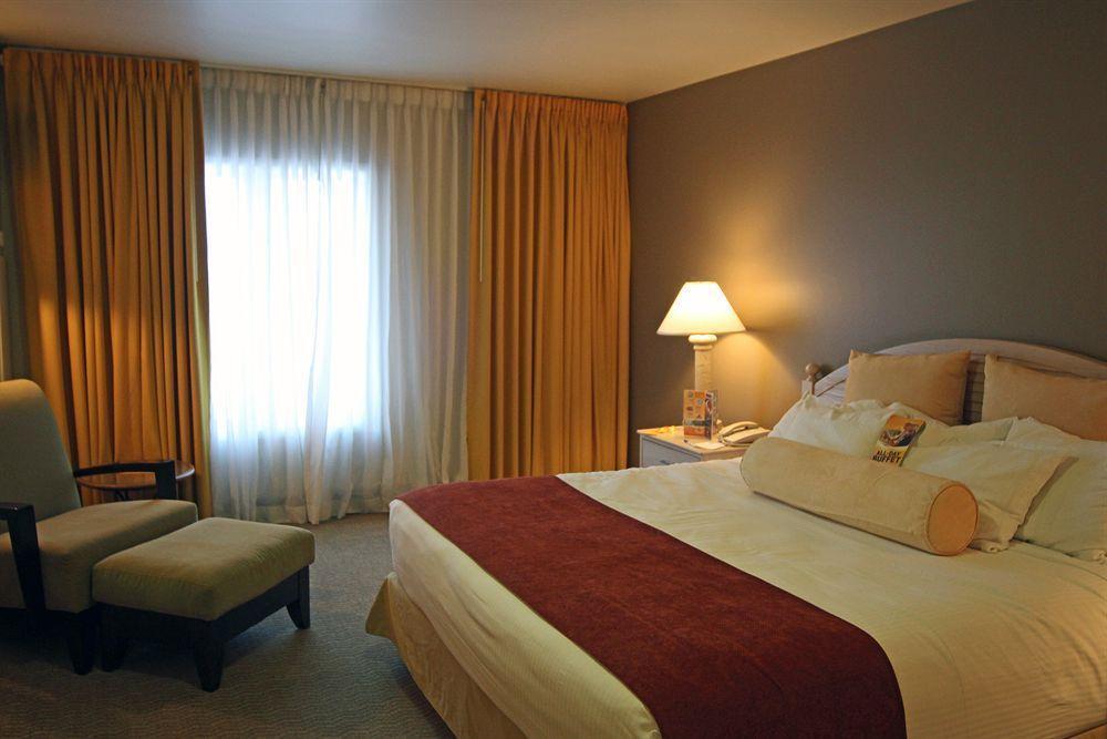 Horseshoe Hotel 3*