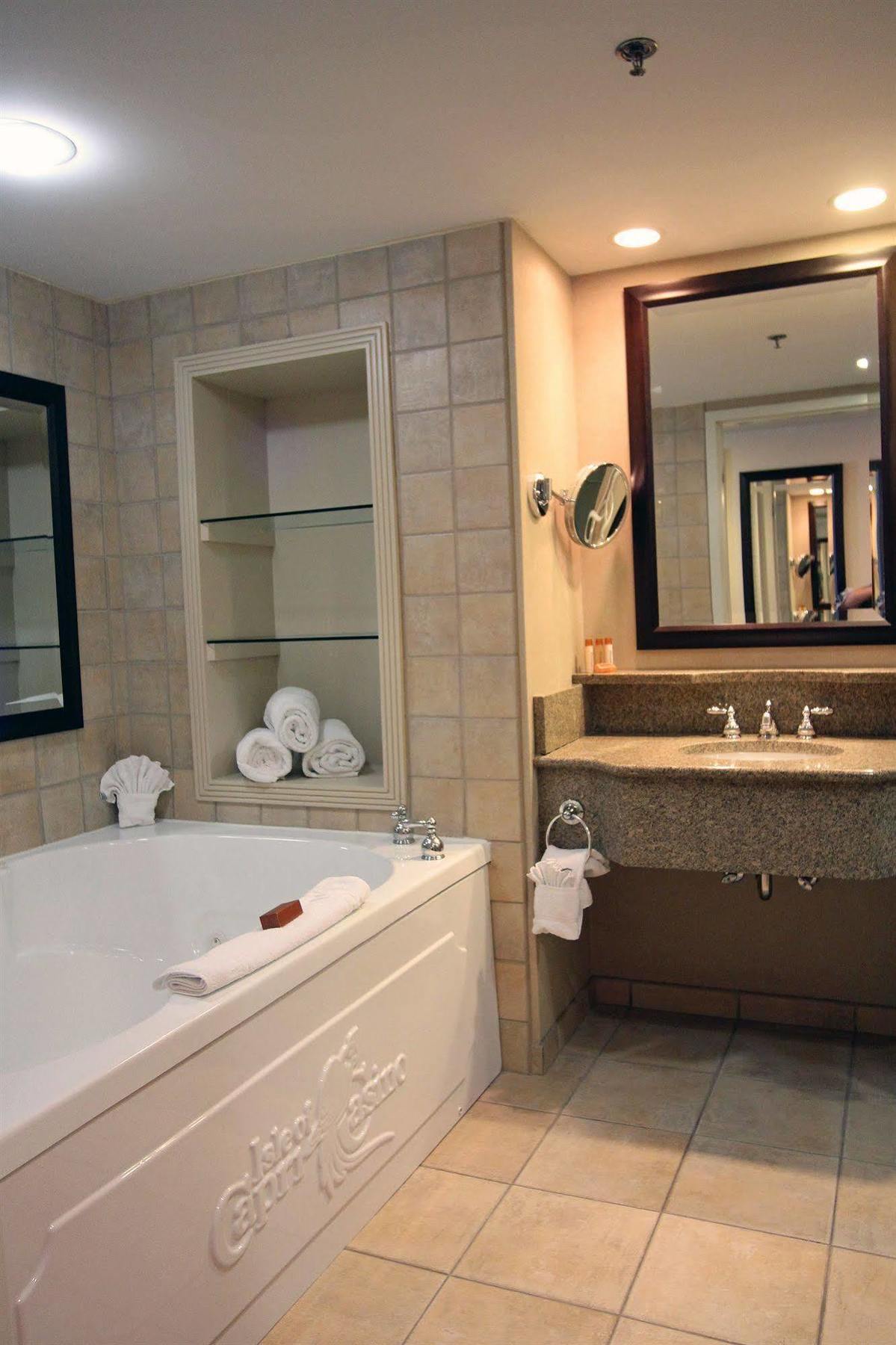 Horseshoe Hotel 3*